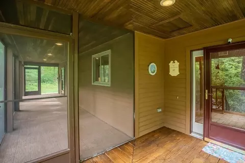 5 Arnold Rd, Pelham, MA 01002 photo 6