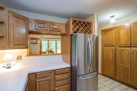 5 Arnold Rd, Pelham, MA 01002 photo 10
