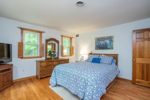 5 Arnold Rd, Pelham, MA 01002 photo 28