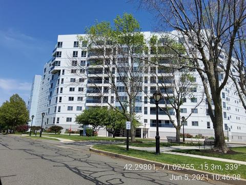 2001 Marina Dr #314, Quincy, MA 02171