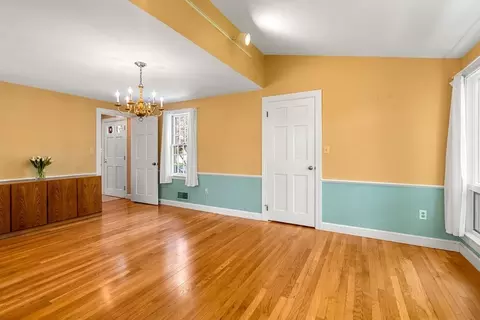 4 Pinecliff Dr, Marblehead, MA 01945 photo 12
