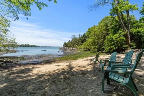 4 Pinecliff Dr, Marblehead, MA 01945 photo 28