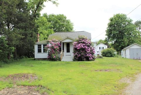 5 Vaughan St, Lakeville, MA 02347