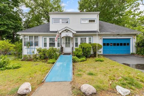 44 Idlewell Blvd, Weymouth, MA 02188