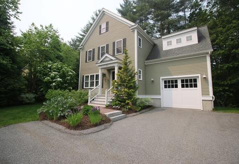 60 Shaw Farm Rd #60, Concord, MA 01742