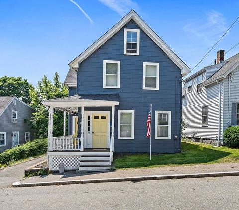 28 Larry Pl, Quincy, MA 02169