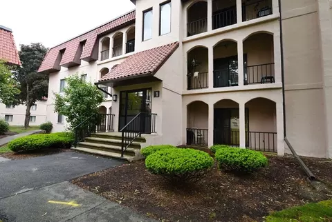 685 Oak Street Bldg 1 #9, Brockton, MA 02301