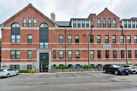 1022 Hancock St #213, Quincy, MA 02169