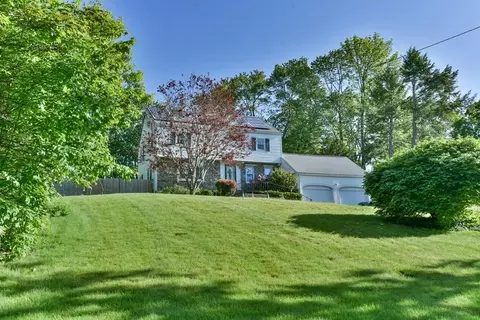 16 Mill Rd, Dudley, MA 01571 photo 4