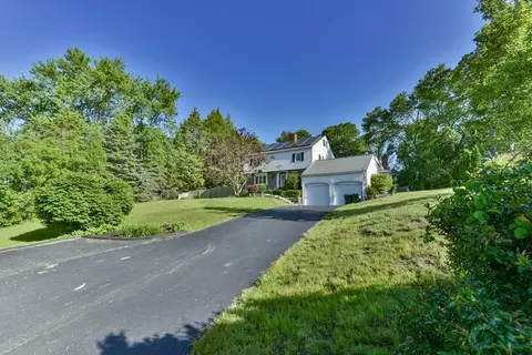 16 Mill Rd, Dudley, MA 01571 photo 2