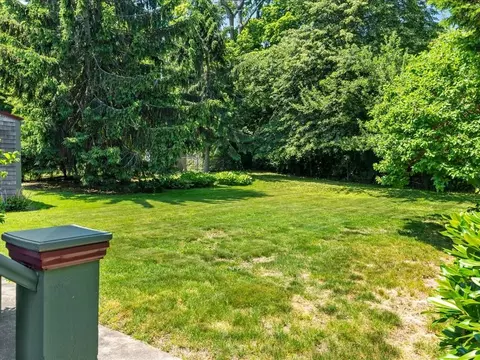 538 Hanover St, Fall River, MA 02720 photo 8