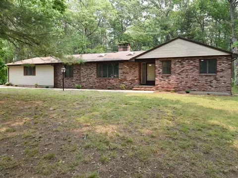 97 Titicut Rd, Raynham, MA 02767
