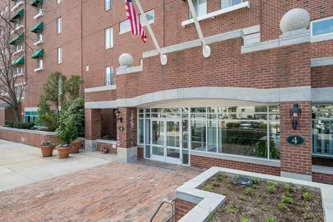 4 Canal Park #109, Cambridge, MA 02141