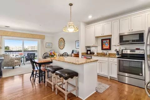 90 Trotter Rd #3404, Weymouth, MA 02190