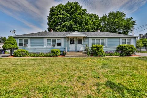 380 Arlington St, Dracut, MA 01826