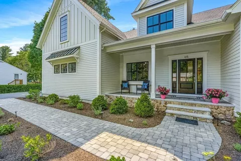 65 Allen St, Lexington, MA 02421