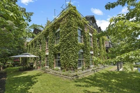 30 Howard St #1, Somerville, MA 02144