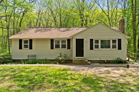 360 Long Hill Rd, Bolton, MA 01740