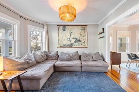 26-28 Trowbridge St #26, Arlington, MA 02474
