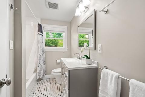 68 Green St, Needham, MA 02492 photo 10