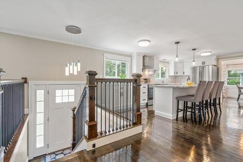 68 Green St, Needham, MA 02492 photo 4