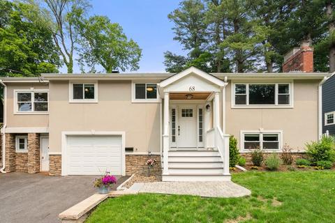 68 Green St, Needham, MA 02492