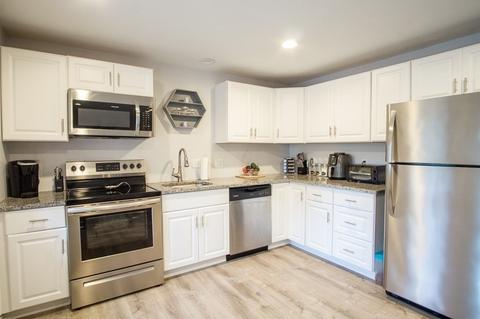 17 Jeanne Ave, Brockton, MA 02301