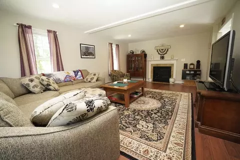 12 Royal Crest Dr, Douglas, MA 01516 photo 12