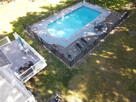 12 Royal Crest Dr, Douglas, MA 01516 photo 6