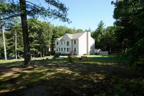 12 Royal Crest Dr, Douglas, MA 01516 photo 2