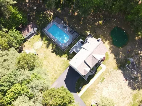 12 Royal Crest Dr, Douglas, MA 01516 photo 3