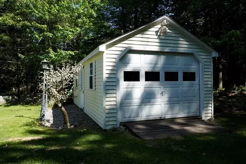 12 Royal Crest Dr, Douglas, MA 01516 photo 7