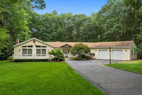 112 Dunn Rd, Ashburnham, MA 01430