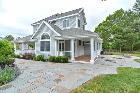 27 Melissa Ave, Mashpee, MA 02649 photo 4