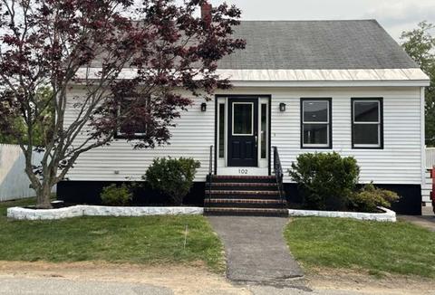 102 W Forest St, Lowell, MA 01851