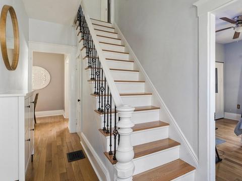 26 Wright St, Stoneham, MA 02180 photo 2