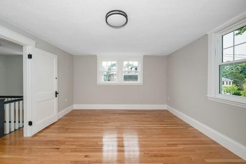 471 Cabot St, Beverly, MA 01915 photo 10
