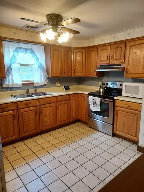 155 Bridge St, Raynham, MA 02767 photo 18
