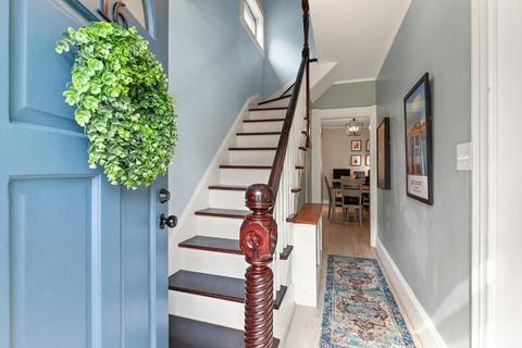 16 Hampden St, Gloucester, MA 01930 photo 3