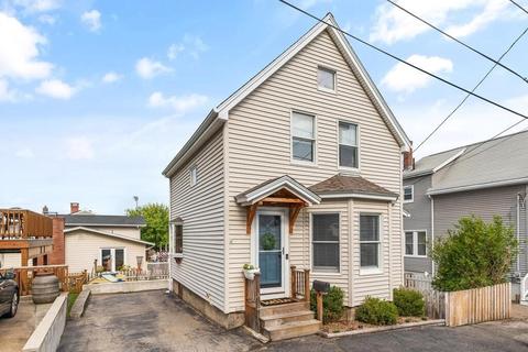16 Hampden St, Gloucester, MA 01930 photo 28