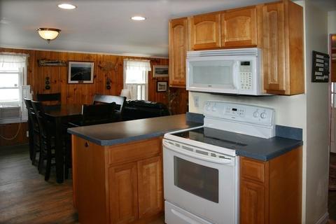 8 Locust St Ext, Wareham, MA 02558 photo 6