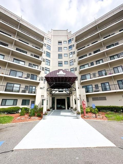 133 Commander Shea Blvd #612, Quincy, MA 02171
