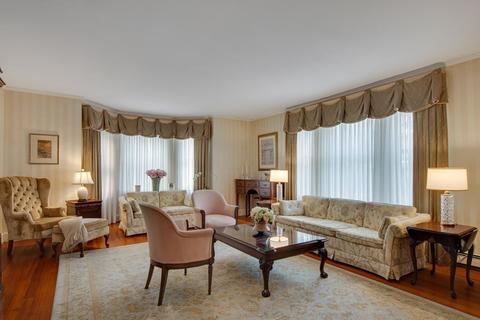 728 Webster St, Needham, MA 02492 photo 8