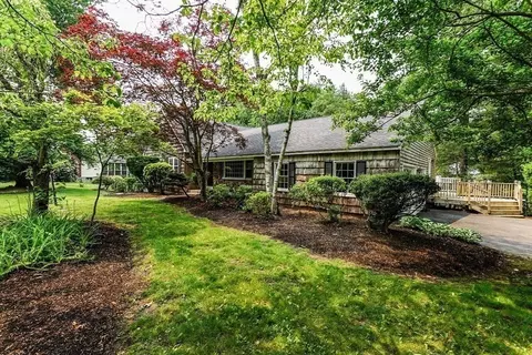 29 Lothrop Rd, Acton, MA 01720 photo 3