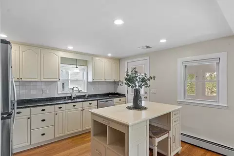 16 Choate Ave, Danvers, MA 01923 photo 7