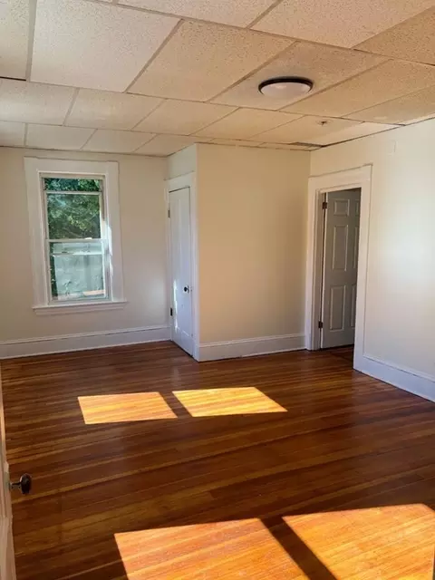 21 E Bartlett St, Westfield, MA 01085 photo 22