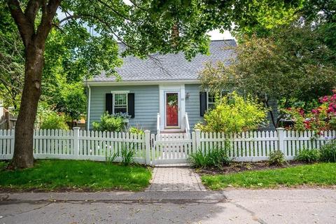 15 Arbor Ln, Dedham, MA 02026