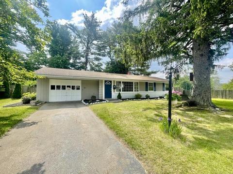 529 Howard St, Brockton, MA 02302