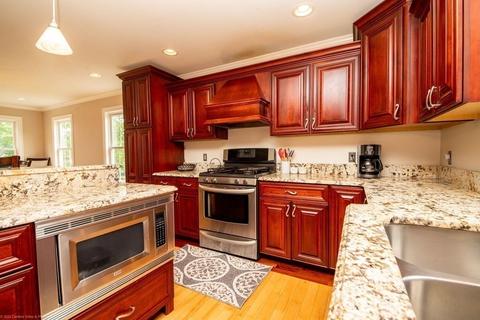 106 David St, Fall River, MA 02720 photo 13