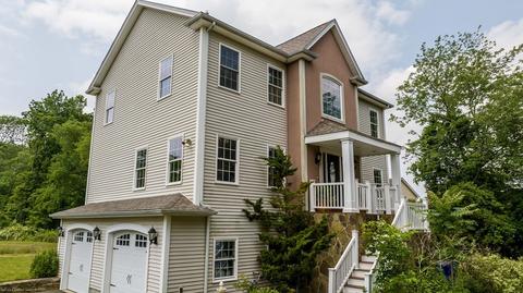 106 David St, Fall River, MA 02720 photo 2